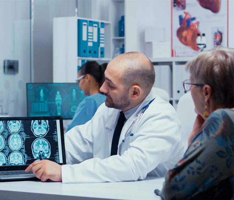 Fundamentos del Alzheimer de inicio temprano alzaimerdr 800x685 1