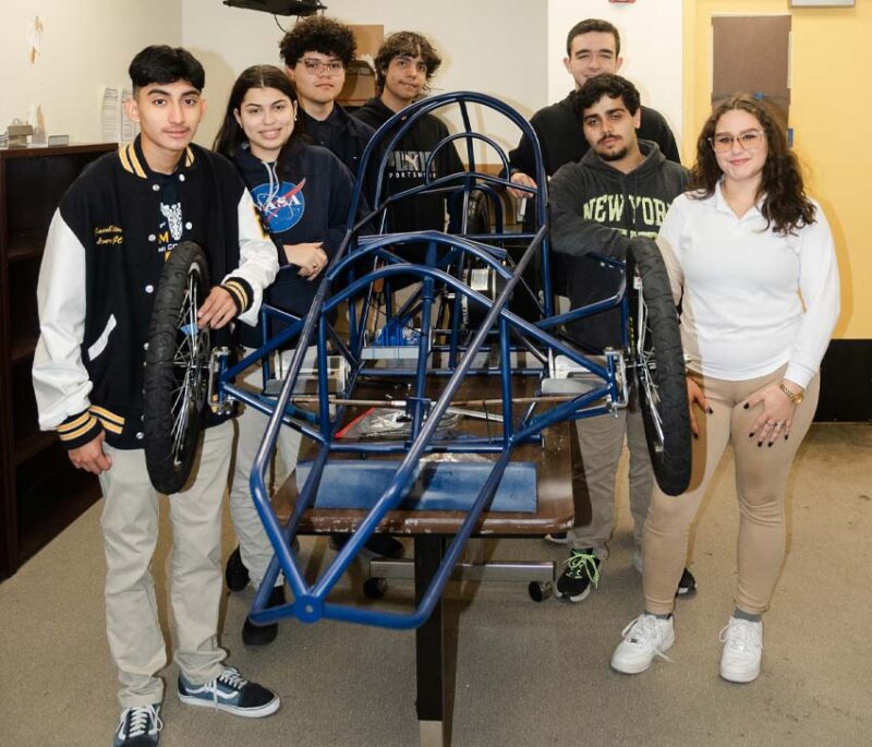 FPL Expands STEM Scholarships in Florida, Inviting Students to Advance Careers in Robotics and Drones roboticfpl26m 800x685 1